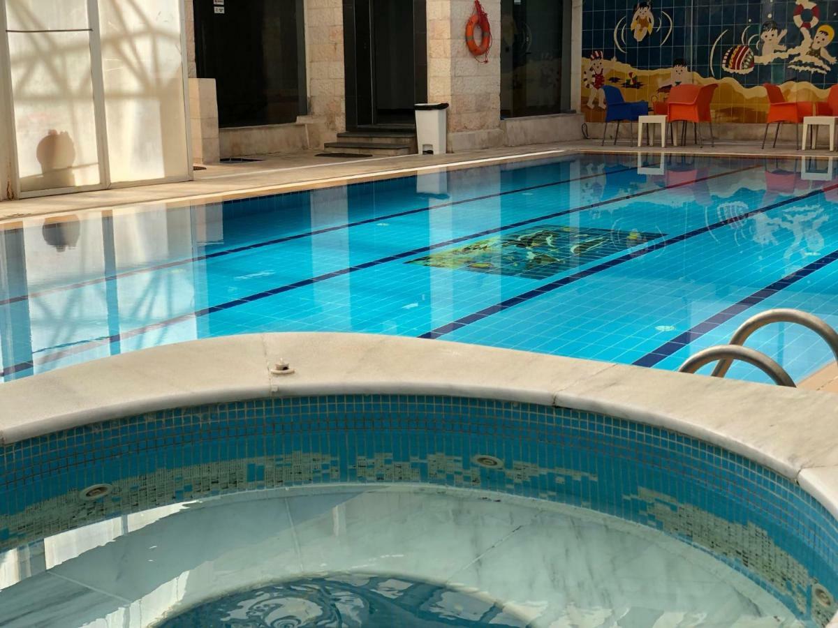 Badan Suites Safut Eksteriør bilde